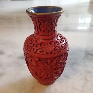 Vintage Chinese Small 4 Red Lacquer Cinnabar Ornate High Relief Floral Vase
