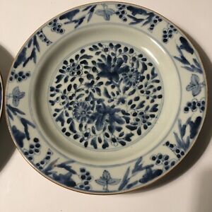 Pair Antique C1700 Chinese Porcelain Kangxi Blue White Plate