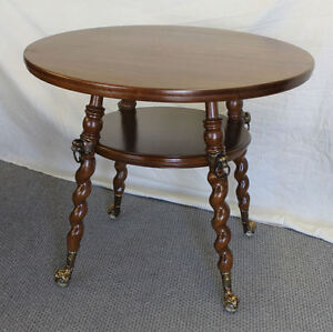 Fancy Round Oak Antique Lamp Table With Claw Ball Feet