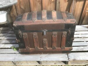 Antique Pirates Captains Chest Trunk 30in X 18in X22in Camel Back Trunk Look