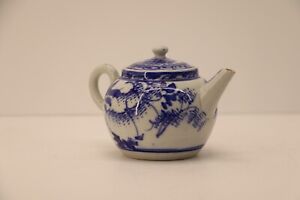 Oriental Chinese Blue White Glazed Porcelain Teapot Mini