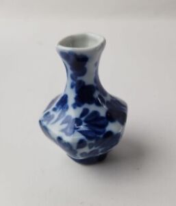 3 Collect Chinese Blue And White Porcelain Sleeve Mini Vase