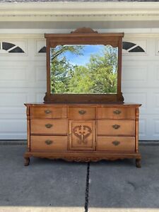 Lexington Victorian Sampler Collection Triple Dresser With Landscape Mirror
