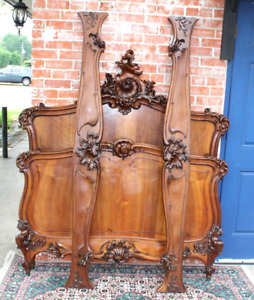 Exquisite French Antique Carved Walnut Louis Xv Full Size Bed W Rails