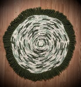 White Green Hand Crochet Fringe Primitive Country Farm Christmas Tree Skirt 30 
