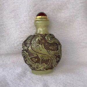 Chinese Antique Dragon Carving Luminous Snuff Bottle Decoration
