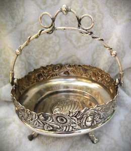 Antique Silver Plate Ornate Brides Basket Cake Basket Quadruple Plate Repousse