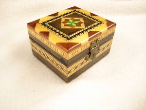 Vintage Wooden Parquetry Lidded Trinket Treasure Box