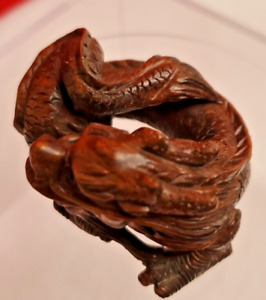 Netsuke Vintage Signed Miniature Boxwood Carving Dragon