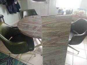 Vintage Mcm Brody Table And 3 Chairs