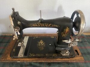Antique Davis Underfeed Sewing Machine