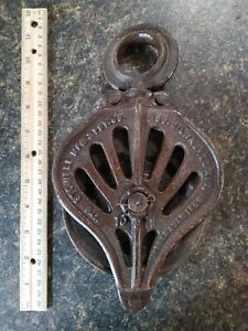 Antique Stowell Mfg Fdy Co Cast Iron Hay Trolley Pulley 1800 Milwaukee Wi