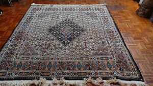 Square Meshed Oriental Rug Middle Eastern Hand Woven 7x8ft Mid 20th Century