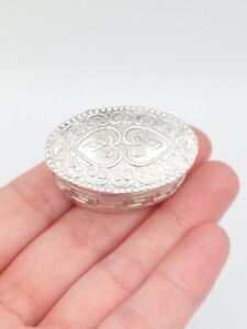 Vintage Sterling Silver 935 Hinged Repousse Pill Snuff Box 12 G Handmade Greek