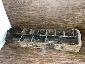 Antique Primitive Wooden Divided Nails Tool Box Carrier Tote Tray F