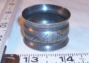 Victorian Silver Plate Floral Round Design Napkin Ring 2