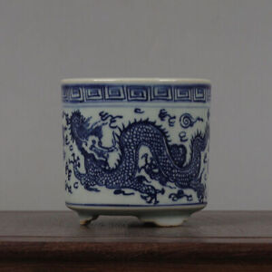 Chinese Porcelain Ming Wanli Blue And White Dragon Phoenix Tripod Flower Pot