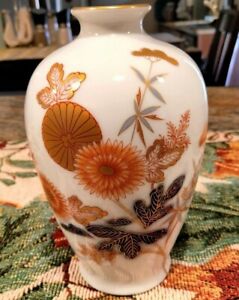 Vintage Japanese Fukagawa Handpainted Floral Design 5 Vase