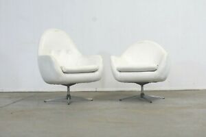 Vintage Mid Century Modern His Her Lounge Pod Chairs Pair