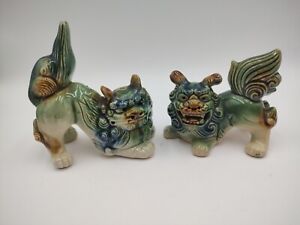 2 Vintage Majolica Ceramic Lucky Chinese Foo Dogs Guardian Lions Green Tan Uc Gc