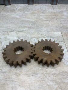 Lot Of 2 Rusty Industrial Machine Steampunk Pulley Gear Cog Robot