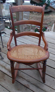 Small Burl Walnut Sewing Rocker Rocking Chair R109 