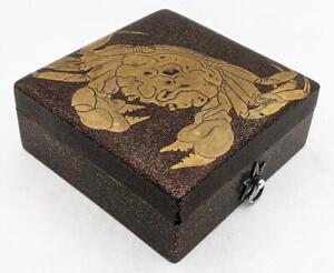 Japanese Meiji Period Gold Makie Lacquer Crab Box 19th Century