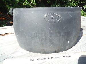 1800 S Antique Clark Co 2 Two Gallon Cast Iron Oval Pot England W Handle