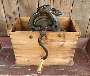 Antique 1886 A H Patch Black Hawk Cast Iron Corn Sheller W Wooden Box
