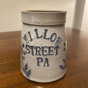 Willow Street Pennsylvania Pa Cobalt Blue 5 Gray Stoneware Crock Jar