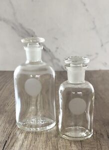 Set Of 2 Vintage Pyrex Apothecary Jars W Stoppers 19 Glass Bottles B 4 A 