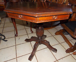 Book Matched Veneer Carved Mahogany Center Table By Imperial Prt104 