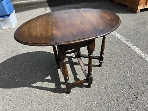 Antique English Oak Oval Gateleg Table