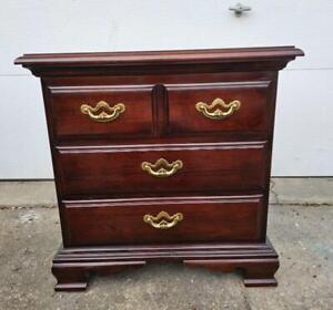 Thomasville Mahogany Nightstand 3 Drawer End Table