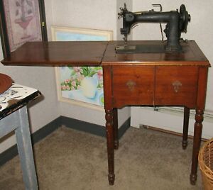 Vintage Wheeler Wilson D 9 Sewing Machine In Wooden Sewing Table Untested