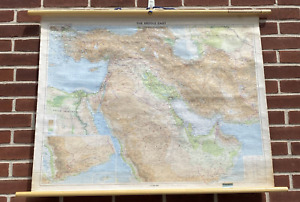 Denoyer Geppert Classroom Pull Down Wall Hanging Map Middle East 1970 44x31 
