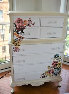 Beautiful French Shabby Chic Floral Hand Painted Chest Of Drawers