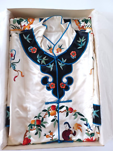 Vintage White Silk Asian Chinese Hand Embroidered Robe Coat Pants