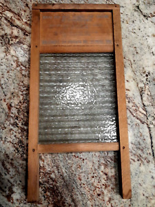 Vintage 9 X 18 Crystal Cascade Glass Washboard Columbus Washboard Co Ohio Usa