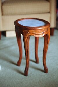 Hand Carved Walnut Louis Xv French Provincial Marbletop Walnut Stand