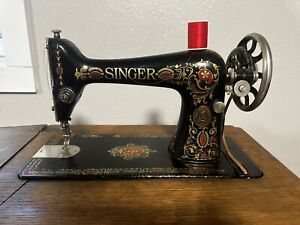 1910 Antique Singer Sowing Machine With Treadle Cabinet Working Condition 