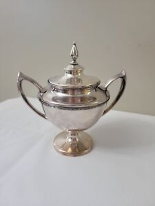 Derby Silver Plate Co Sugar Bowl With Lid