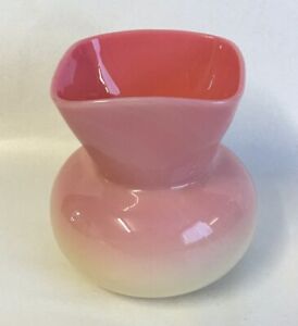 Thomas Webb Queens Burmese Small Posy Vase Gloss Circa 1880 S Pink Cream