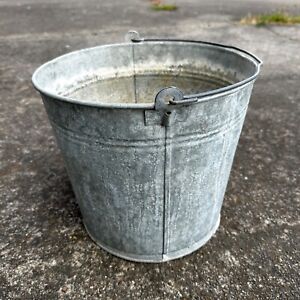 Vtg Galvanized Metal Bucket Pail Farmhouse Bail Handle 10 T X 11 W 1950s 50s