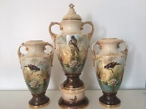 Rare English Alton Porcelain 3 Pcs Urns Vases Garniture Birds Design Beautiful