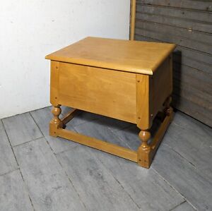Vintage Rustic Country Farmhouse Solid Wood Dough Box Table With Lid