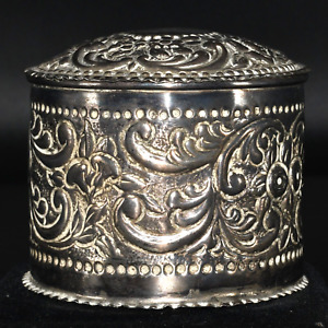 Antique Old British Indian Art Deco Silver Box With Extremely Beautiful Pattern