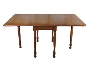 Pennsylvania House Early American Colonial Maple Drop Leaf Gateleg Dining Table