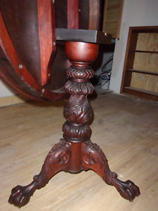 Antique American Heavily Carved Mahogany Round Top Tilt Center Table 1880 S