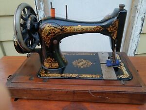 Antique Singer 28k Sewing Machine Hand Crank Original Carrying Case 13707155